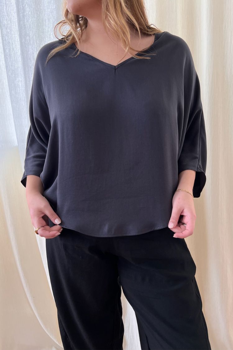 Hang Loose Top Tencel Viscose Iron – Natalie Busby